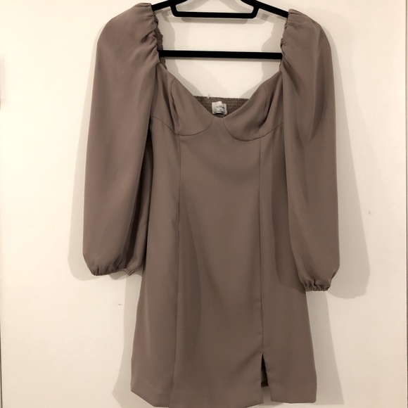 Aritzia Dresses & Skirts - Aritzia Wilfred Novella Dress